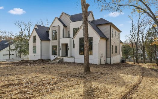 Single Family Home for Sale in Nashville, TN 37205 – 5 Bedrooms, 7 Baths – $3659000