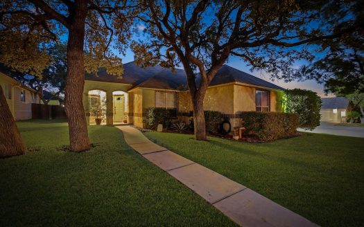 Single Family Home for Sale in Helotes, TX 78023 – 4 Bedrooms, 2 Baths – $419999