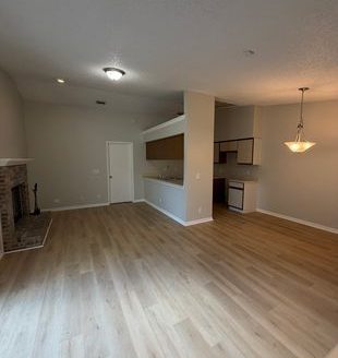 2-Bedroom Single Family Home for Rent in Jacksonville, FL 32244 – $1250/mo | 2 Baths | Updated 2025