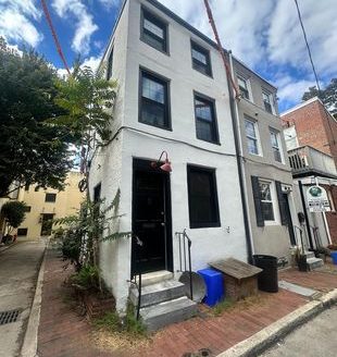 1-Bedroom Townhouse  for Rent in Philadelphia, PA 19147 – $2000/mo | 1 Baths | Updated 2025