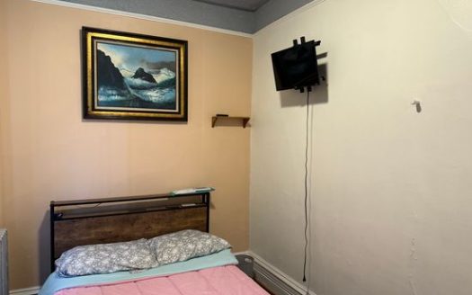 2-Bedroom Apartment  for Rent in Chicago, IL 60621 – $1200/mo | 1 Baths | Updated 2025