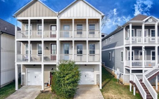 4-Bedroom Single Family Home for Rent in Nashville, TN 37209 – $4500/mo | 3 Baths | Updated 2025