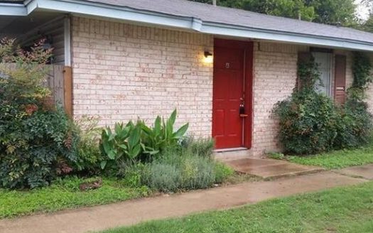2-Bedroom Townhouse for Rent in Austin, TX 78752 – $1095/mo | 1 Baths | Updated 2025