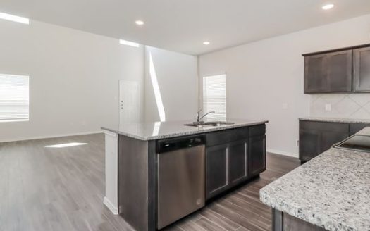 3-Bedroom Single Family Home for Rent in Houston, TX 77073 – $2010/mo | 3 Baths | Updated 2025