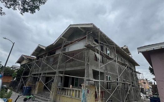 Multi Family Home for Sale in Los Angeles, CA 90011 – 10 Bedrooms, 6 Baths – $1389000