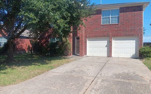 3-Bedroom Single Family Home for Rent in Houston, TX 77064 – $2000/mo | 3 Baths | Updated 2025