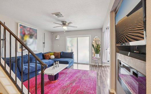 Townhouse for Sale in San Antonio, TX 78230 – 3 Bedrooms, 3 Baths – $225000