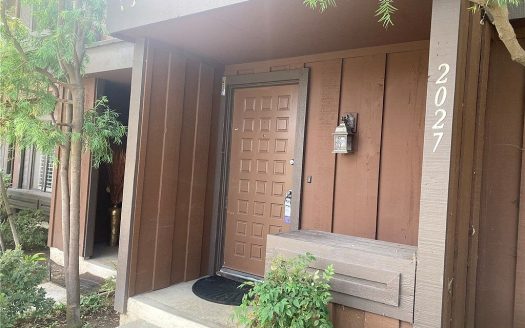 Townhouse for Sale in San Pedro, CA 90732 – 4 Bedrooms, 3 Baths – $829000
