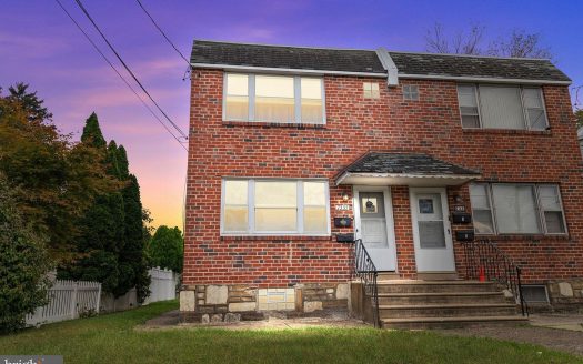 Multi Family Home for Sale in Philadelphia, PA 19111 – 2 Bedrooms, 1 Baths – $329900