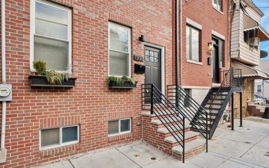 3-Bedroom Townhouse  for Rent in Philadelphia, PA 19146 – $2495/mo | 3 Baths | Updated 2025