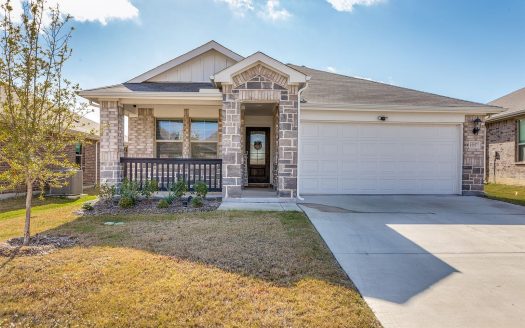 Single Family Home for Sale in Fort Worth, TX 76108 – 4 Bedrooms, 2 Baths – $359000