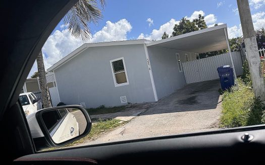 Manufactured for Sale in Miami, FL 33175 – 5 Bedrooms, 3 Baths – $250000