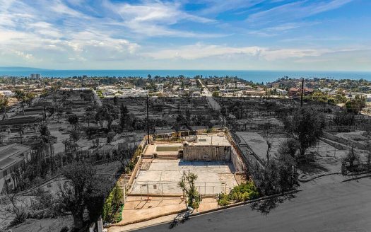 Lot for Sale in Pacific Palisades, CA 90272 – 1 Bedroom, 1 Bath – $3950000