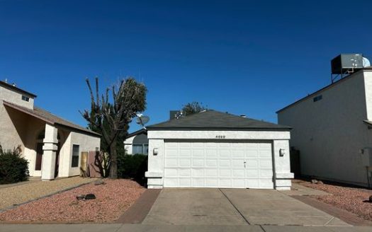 3-Bedroom Single Family Home for Rent in Glendale, AZ 85310 – $2000/mo | 2 Baths | Updated 2025