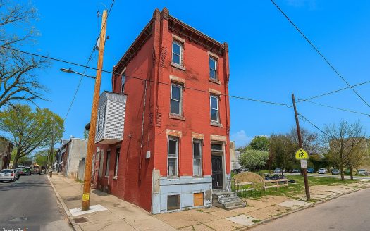 Multi Family Home for Sale in Philadelphia, PA 19133 – 4 Bedrooms, 4 Baths – $185000