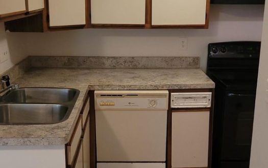 2-Bedroom Apartment for Rent in Jacksonville, FL 32244 – $1095/mo | 2 Baths | Updated 2025