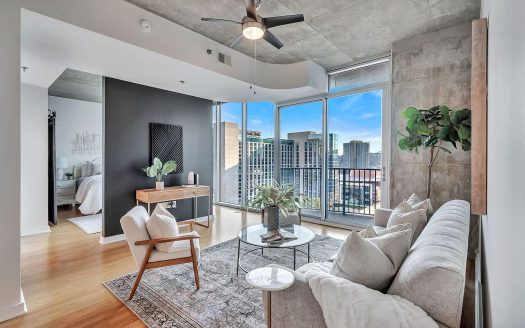 Condo for Sale in Nashville, TN 37201 – 1 Bedroom, 1 Bath – $600000