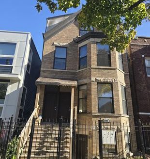 2-Bedroom Apartment  for Rent in Chicago, IL 60618 – $2250/mo | 2 Baths | Updated 2025