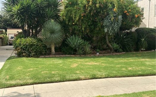 Multi Family Home for Sale in Los Angeles, CA 90018 – 8 Bedrooms, 4 Baths – $1275000