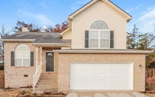 3-Bedroom Single Family Home for Rent in Antioch, TN 37013 – $2195/mo | 3 Baths | Updated 2025