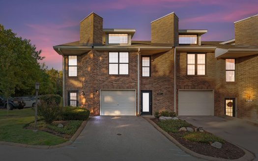 Townhouse for Sale in Brentwood, TN 37027 – 2 Bedrooms, 3 Baths – $419900