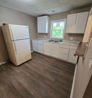 1-Bedroom Single Family Home for Rent in Indianapolis, IN 46222 – $850/mo | 1 Baths | Updated 2025