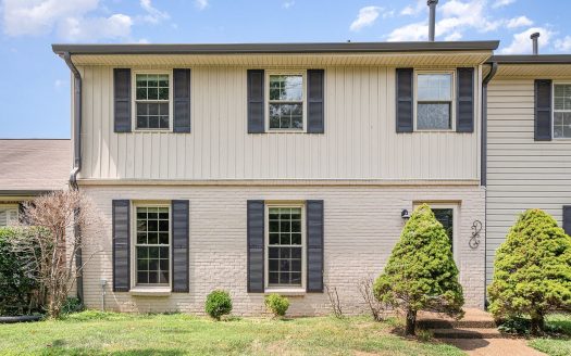 Townhouse for Sale in Nashville, TN 37217 – 3 Bedrooms, 3 Baths – $270000