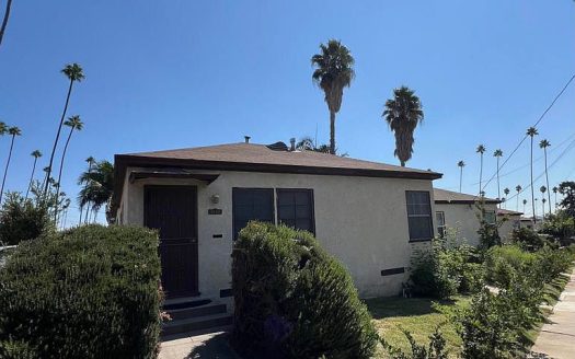 Multi Family Home for Sale in Los Angeles, CA 90032 – 8 Bedrooms, 8 Baths – $1119000