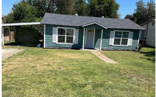 Single Family Home for Sale in Fort Worth, TX 76116 – 2 Bedrooms, 1 Baths – $159000