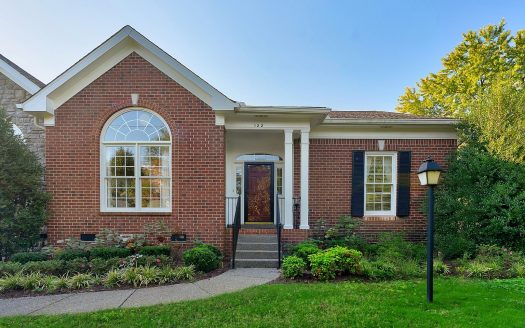 Condo for Sale in Brentwood, TN 37027 – 3 Bedrooms, 2 Baths – $595000