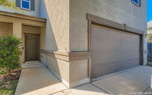 Single Family Home for Sale in San Antonio, TX 78221 – 4 Bedrooms, 3 Baths – $215000