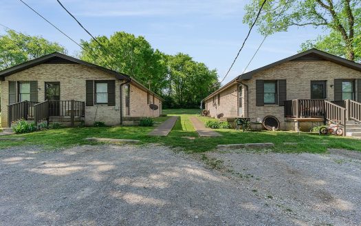 Multi Family Home for Sale in Nashville, TN 37209 – 4 Bedrooms, 1 Baths – $625000