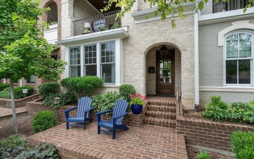 Townhouse for Sale in Nashville, TN 37205 – 3 Bedrooms, 4 Baths – $1849000