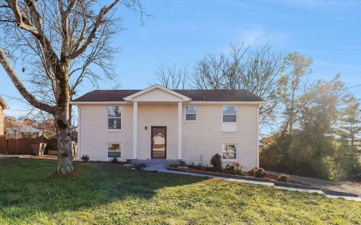 Single Family Home for Sale in Nashville, TN 37211 – 4 Bedrooms, 3 Baths – $449900