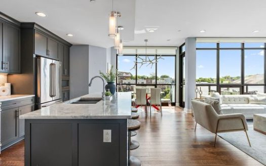 Condo for Sale in Nashville, TN 37203 – 2 Bedrooms, 3 Baths – $1199000