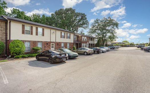 Condo for Sale in Nashville, TN 37217 – 1 Bedroom, 1 Bath – $150000