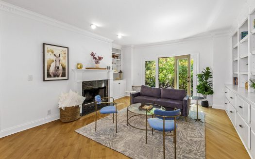 Condo for Sale in Nashville, TN 37205 – 2 Bedrooms, 2 Baths – $443900