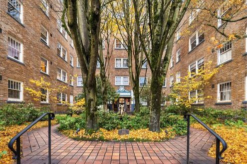 1-Bedroom Apartment  for Rent in Seattle, WA 98122 – $2020/mo | 1 Baths | Updated 2025