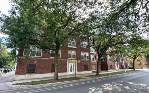2-Bedroom Single Family Home for Rent in Chicago, IL 60637 – $1600/mo | 1 Baths | Updated 2025