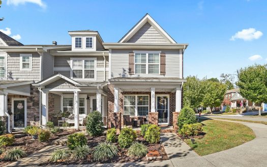 Townhouse for Sale in Hermitage, TN 37076 – 2 Bedrooms, 3 Baths – $327900