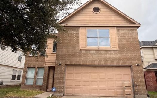 3-Bedroom Multi Family Home for Rent in Houston, TX 77073 – $1700/mo | 3 Baths | Updated 2025