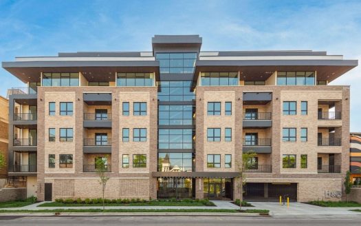 Condo for Sale in Nashville, TN 37212 – 2 Bedroom, 1 Bath – $599900