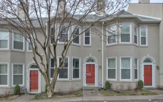 2-Bedroom Townhouse for Rent in Nashville, TN 37203 – $2300/mo | 3 Baths | Updated 2025