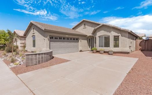 3-Bedroom Single Family Home for Rent in Phoenix, AZ 85040 – $2050/mo | 2 Baths | Updated 2025