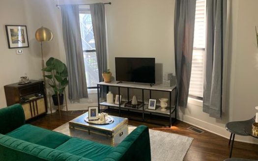 2-Bedroom Apartment  for Rent in Chicago, IL 60622 – $2095/mo | 1 Baths | Updated 2025