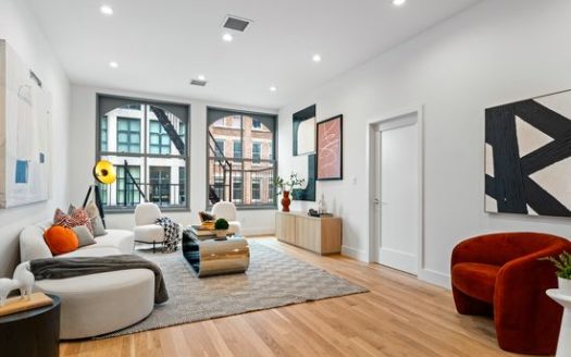 2-Bedroom Apartment for Rent in New York, NY 10013 – $18000/mo | 2 Baths | Updated 2025