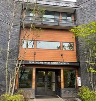 2-Bedroom Apartment  for Rent in Seattle, WA 98125 – $2795/mo | 2 Baths | Updated 2025