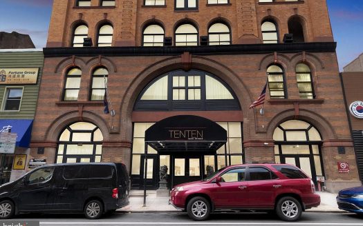 Apartment for Sale in Philadelphia, PA 19107 – 1 Bedroom, 1 Bath – $145000