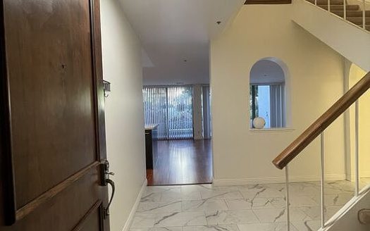 Condo for Sale in Los Angeles, CA 90012 – 2 Bedrooms, 3 Baths – $718000