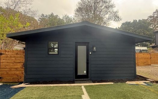 1-Bedroom Multi Family Home for Rent in Austin, TX 78745 – $1500/mo | 1 Baths | Updated 2025